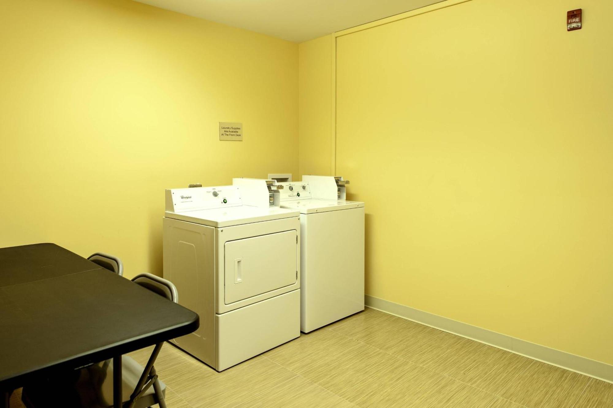 Fairfield Inn & Suites By Marriott Meridian Esterno foto
